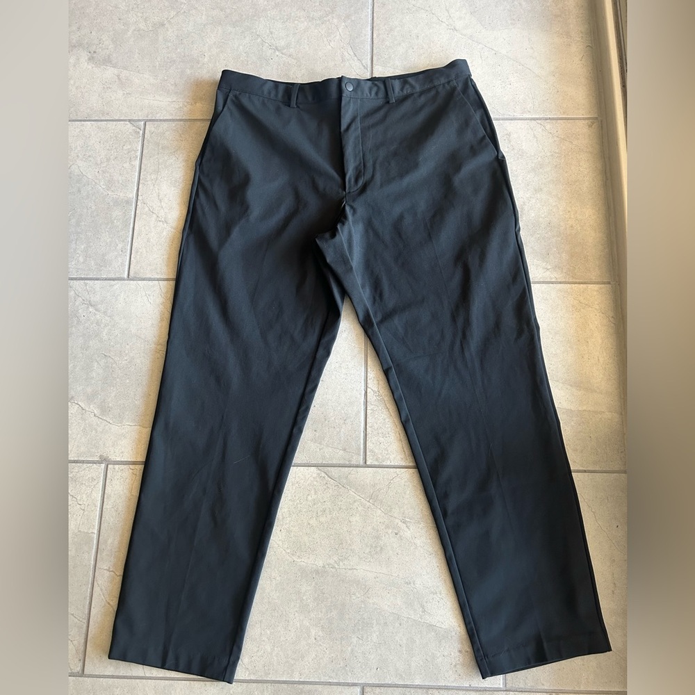 Uniqlo Men's Dark Gray Chinos